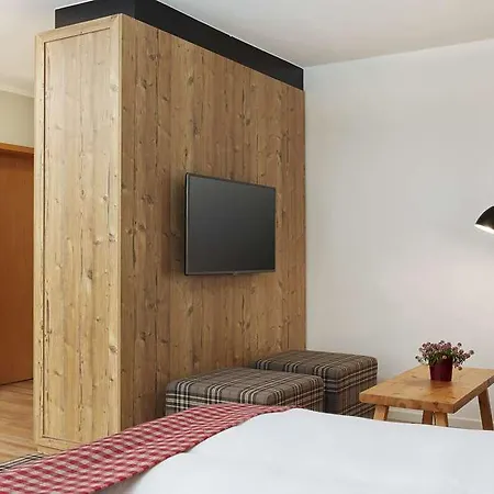 Hyperion – Partenkirchen 5*